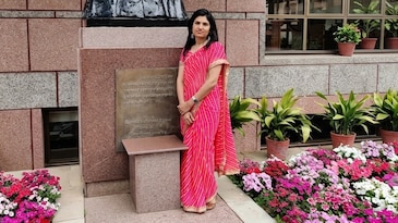 She failed UPSC twice, quit her job amid marriage pressure, then she made it to IAS She failed UPSC twice, quit her job amid marriage pressure, then she made it to IAS