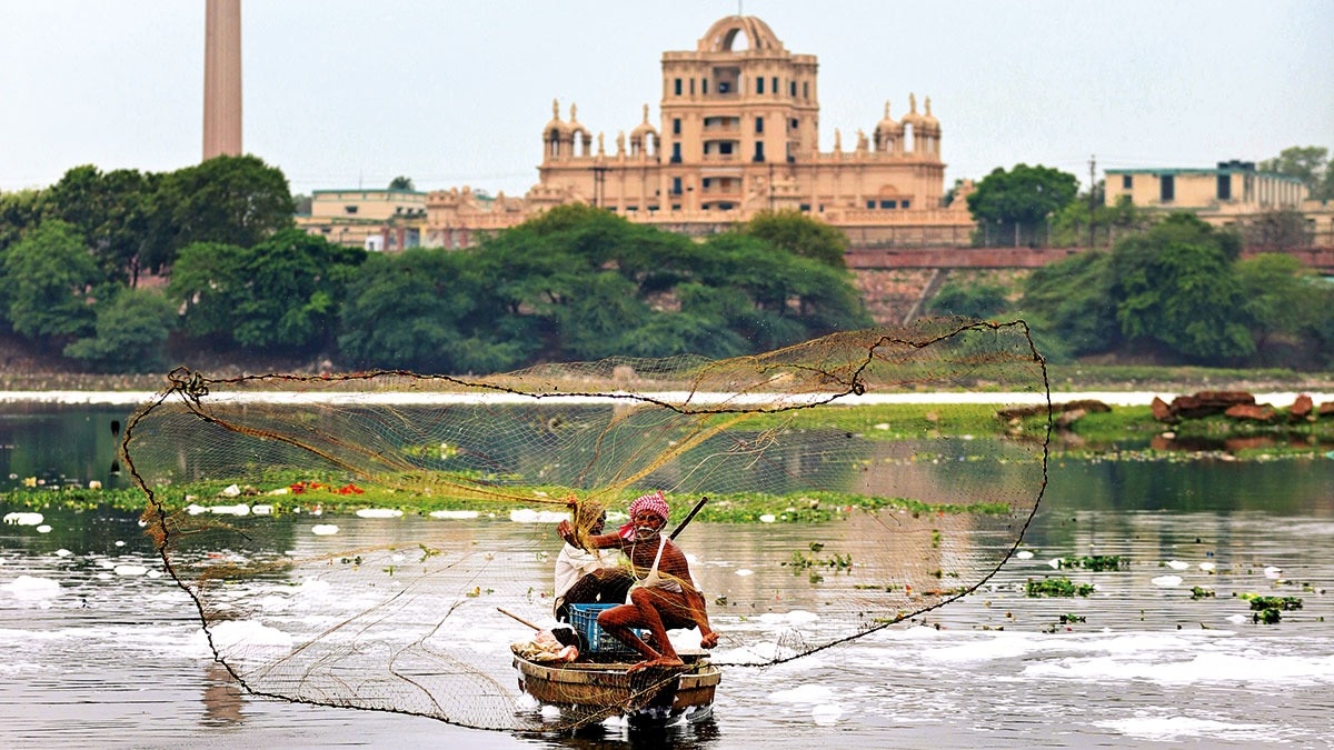 Uttar Pradesh | Fishing for the boatmen