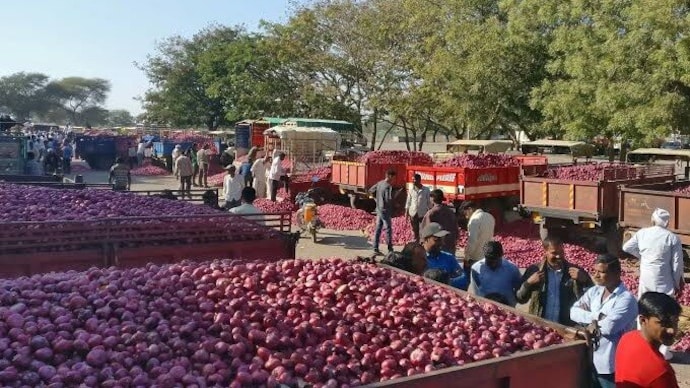The all-India average retail price of onion stood at Rs 53.84 per kg on September 16, up nearly 94% from Rs 27.71 a year ago.