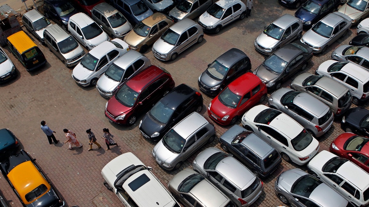 Delhi's MCD accumulates Rs 80 crore in unpaid fees, dues from parking operators