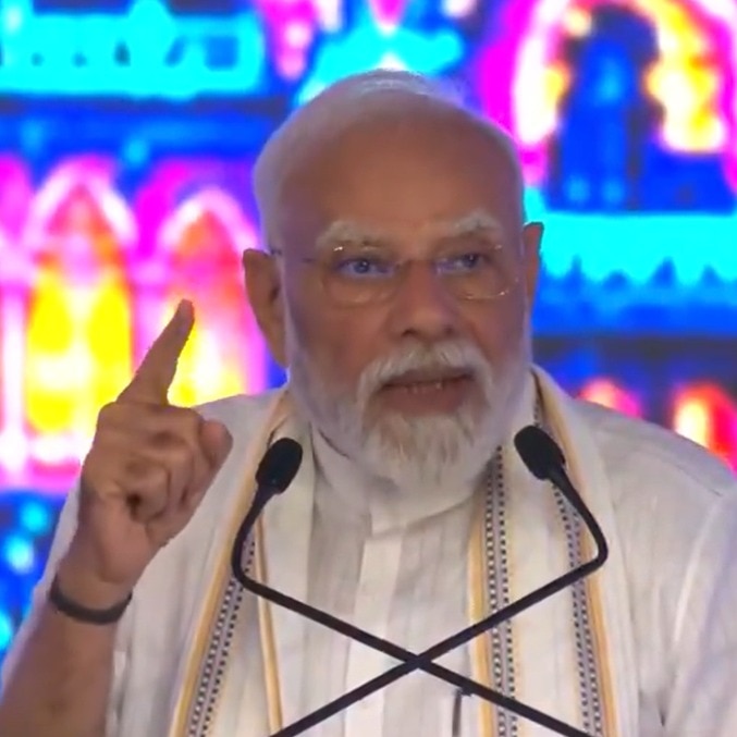 Voice of youth will trump jhooth ki goonj: PM's swipe at Rahul Gandhi in Gujarat