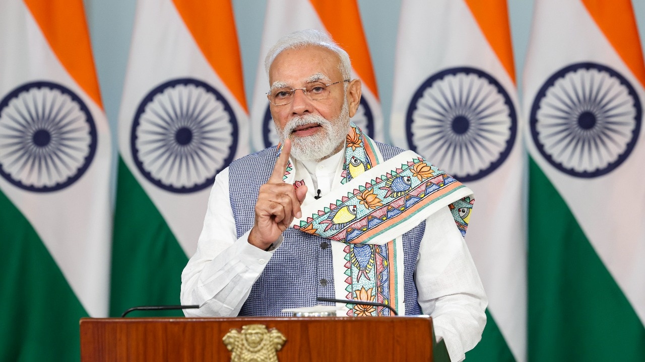 PM Modi extends best wishes to Indian contingent at Asian Games