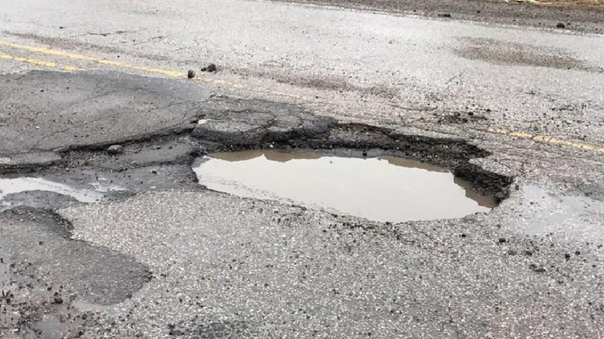 Govt to use AI system to identify road defects from phone videos