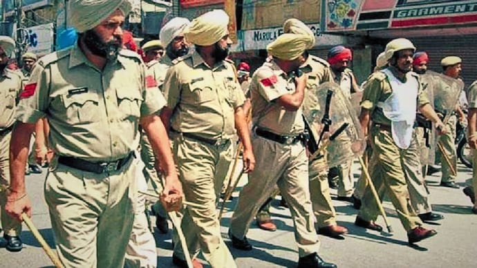 Preliminary investigation has found that the four were linked to a network involved in smuggling heroin and illegal arms into Punjab from across the border. (Representative image) punjab police