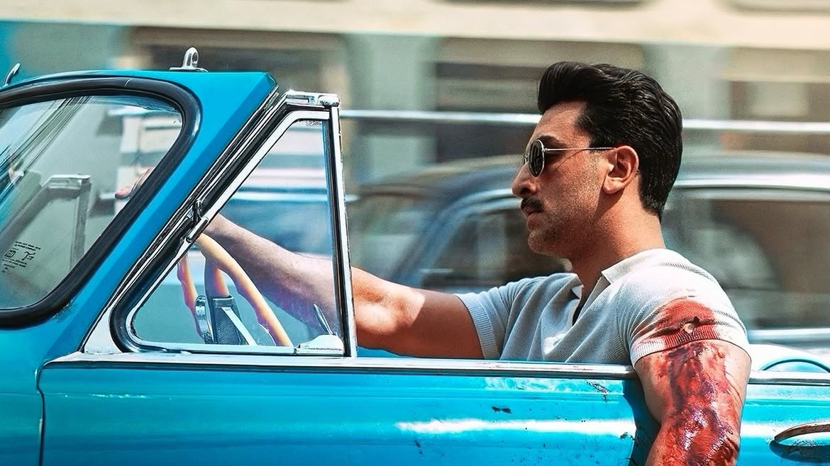 Love & War: Ranbir's bruised arm, vintage avatar in 1st look from Bhansali film