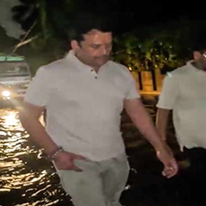 Have you joined SP? Ravi Kishan, BJP councillor spar over Gorakhpur waterlogging