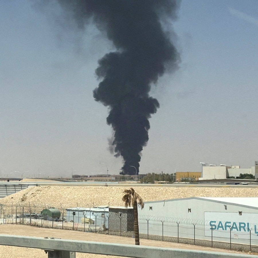Massive black smoke plume seen near Riyadh airport amid Houthi escalation