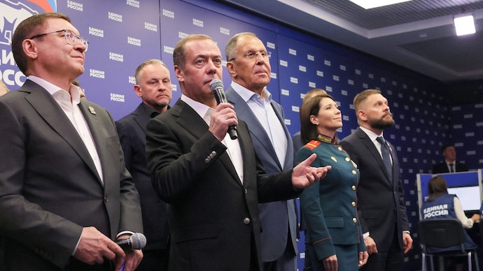 Senior members of Russia's ruling United Russia party, including Deputy Chairman of the Russian Security Council Dmitry Medvedev and Foreign Minister Sergei Lavrov, visit the party's headquarters. ( Photo- Reuters)