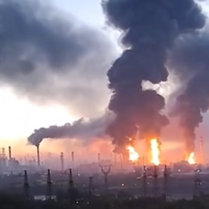 Ukraine pounds Russia with over 1,600 drones, visual shows massive blaze at refinery
