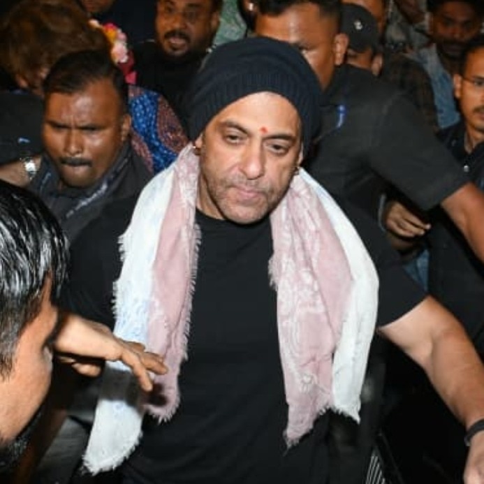 Salman Khan stops to comfort young fan after push at Ganpati event. Watch