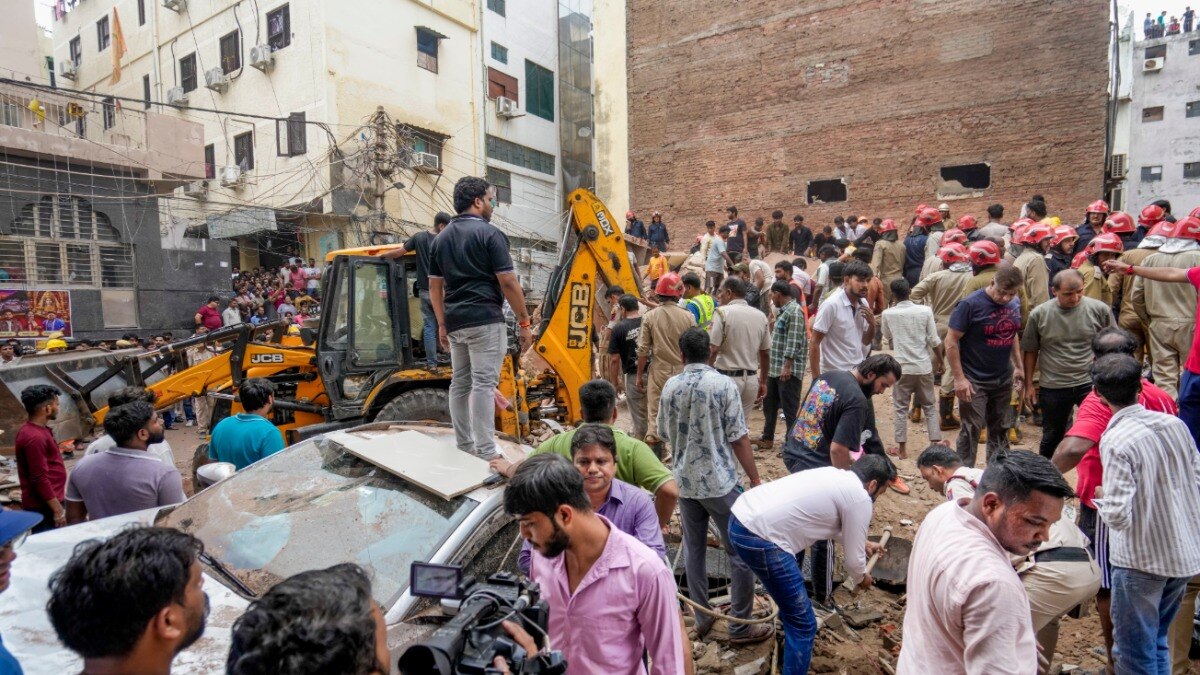 Satya Niketan building collapse: Teacher, student groups call for Delhi PG safety audit