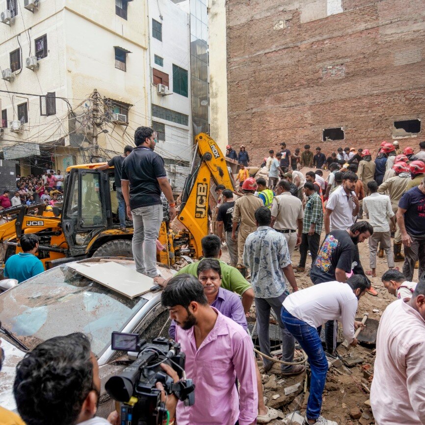Delhi building collapse: Civic body survey finds dangerous PGs, 69 people at risk