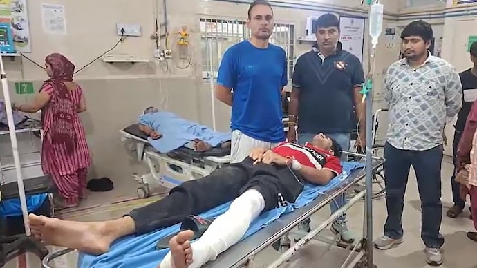 The accused, identified as Manoj alias Filmy, sustained severe injuries in the fall. Sonipat