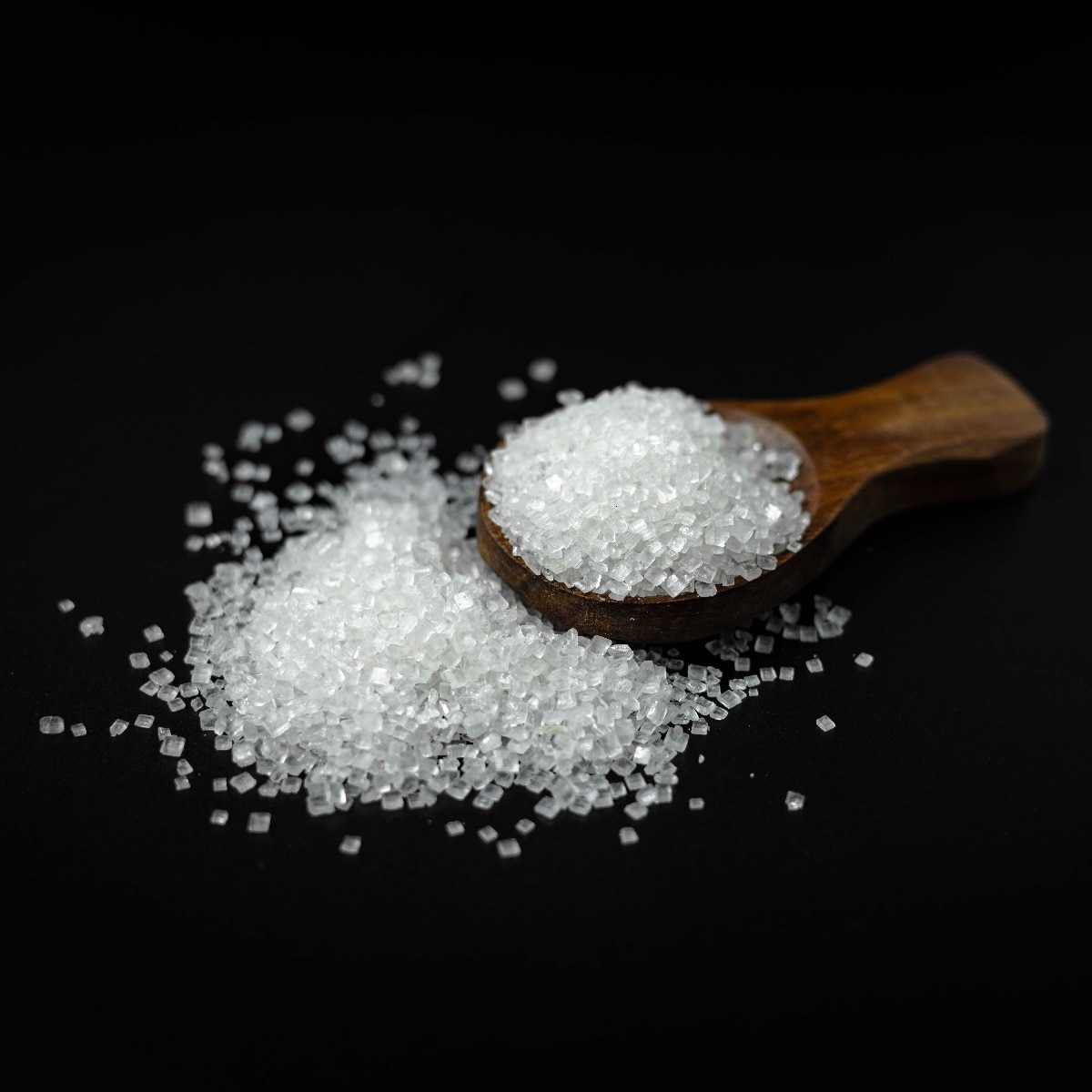 Govt urges sugar mills to maintain adequate sugar supplies during festive season