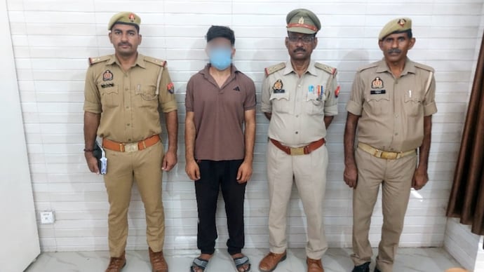 Teen who posed as ‘Jay Singh Rathore’ arrested by Agra Police over fundraiser scam (Photo: @agrapolice/X) Teen who posed as ‘Jay Singh Rathore’ arrested by Agra Police over fundraiser scam