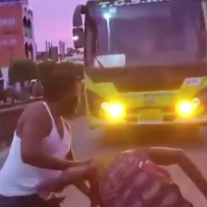 Video: Drunk man stops bus after fight with driver, punches wife for intervening