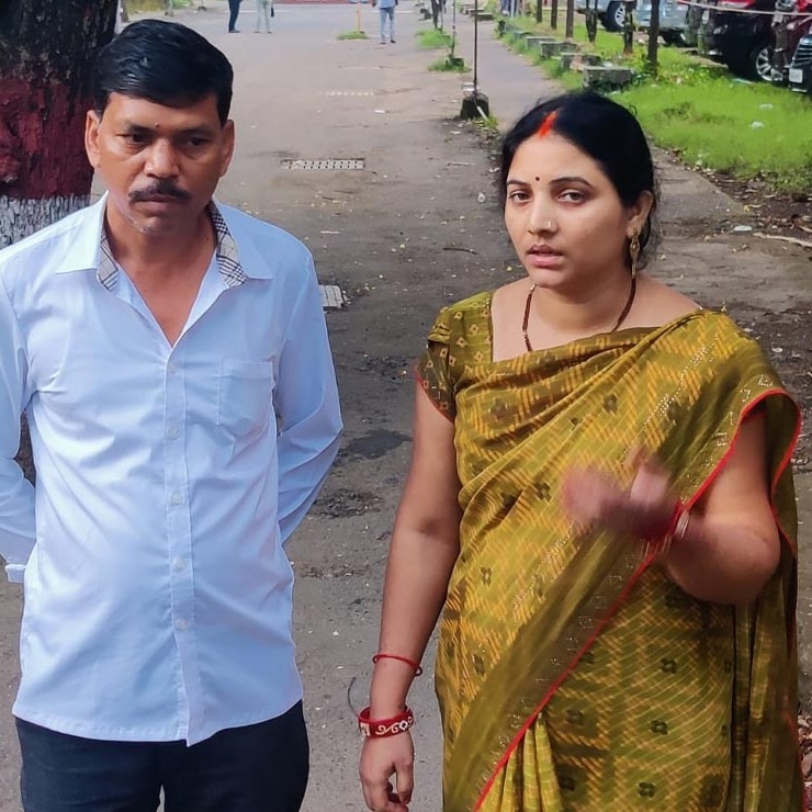 The aunt of the dead eight-year-old girl blames pandal organisers for lack of saftey measures at site.