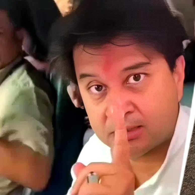 Man warns Scindia with vote denial over no road, Minister's response is viral