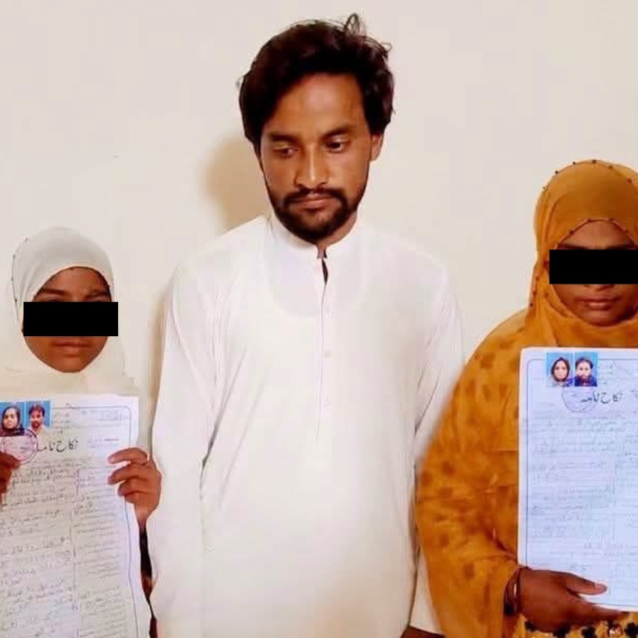 Send us home: Abducted, converted, married, 2 minor Hindu sisters plead outside Pak court