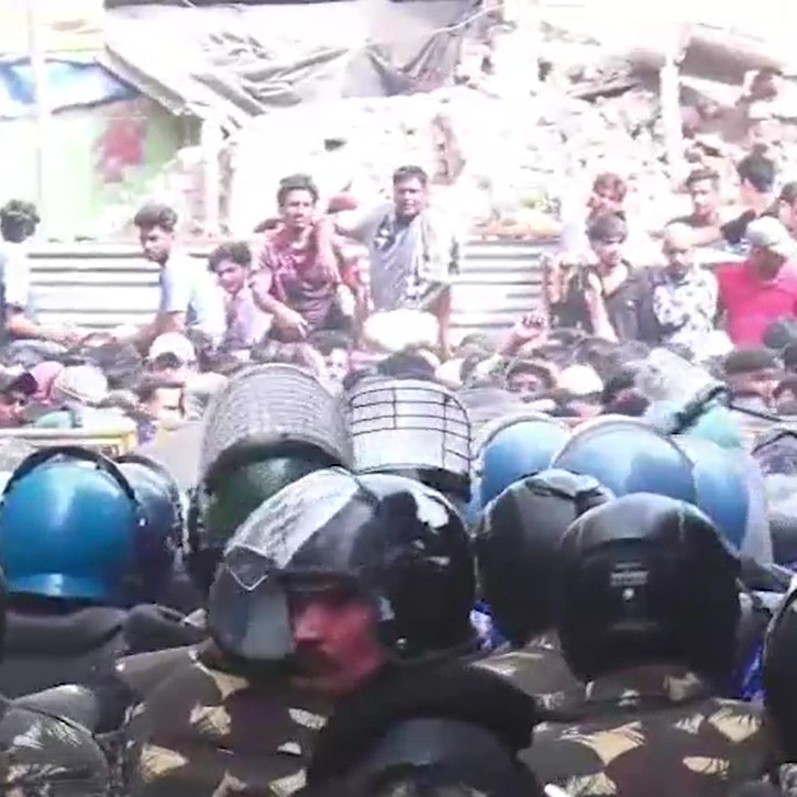 Mosque demolition turns flashpoint in Ujjain, stones thrown, tear gas deployed