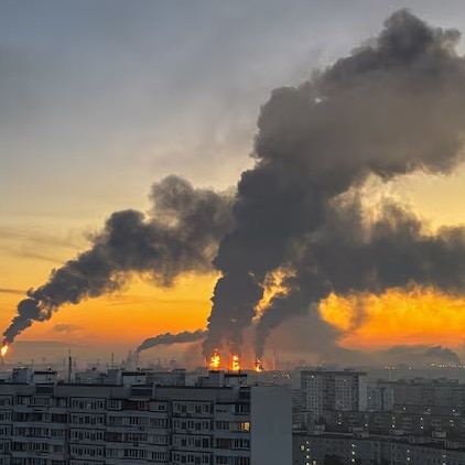 2 killed as Ukraine launches biggest drone attacks on Moscow, hits oil refinery