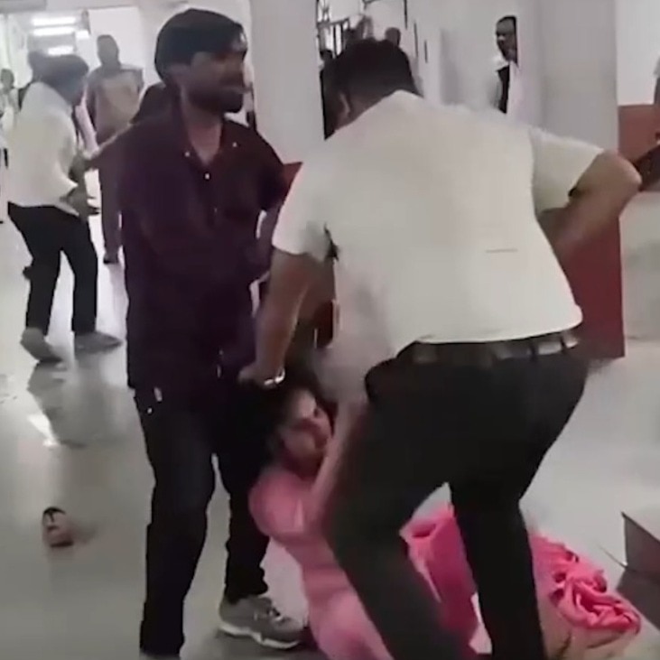 Video: Man pulls wife's hair, tries to choke her in UP court premises, gets slapped