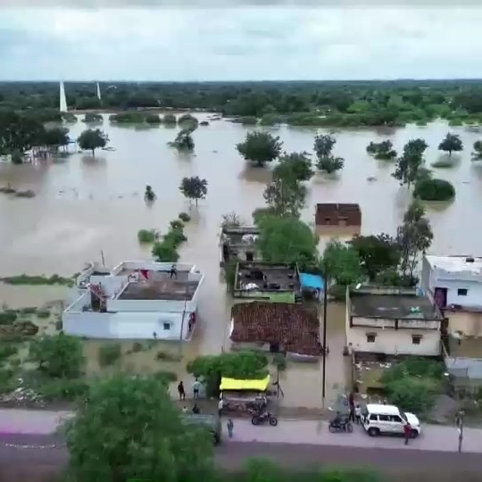 UP rain fury toll rises to 56, 1,021 houses damaged; Opposition attacks govt