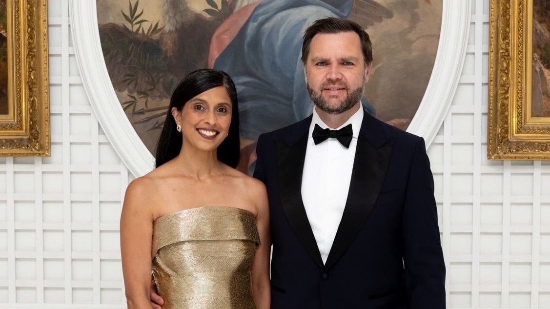 Usha Vance stuns in gold Oscar de la Renta gown at Trump-Xi state dinner