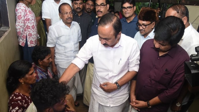Kerala Chief Minister VD Satheesan meets families of flash flood victims (X/@vdsatheesan)