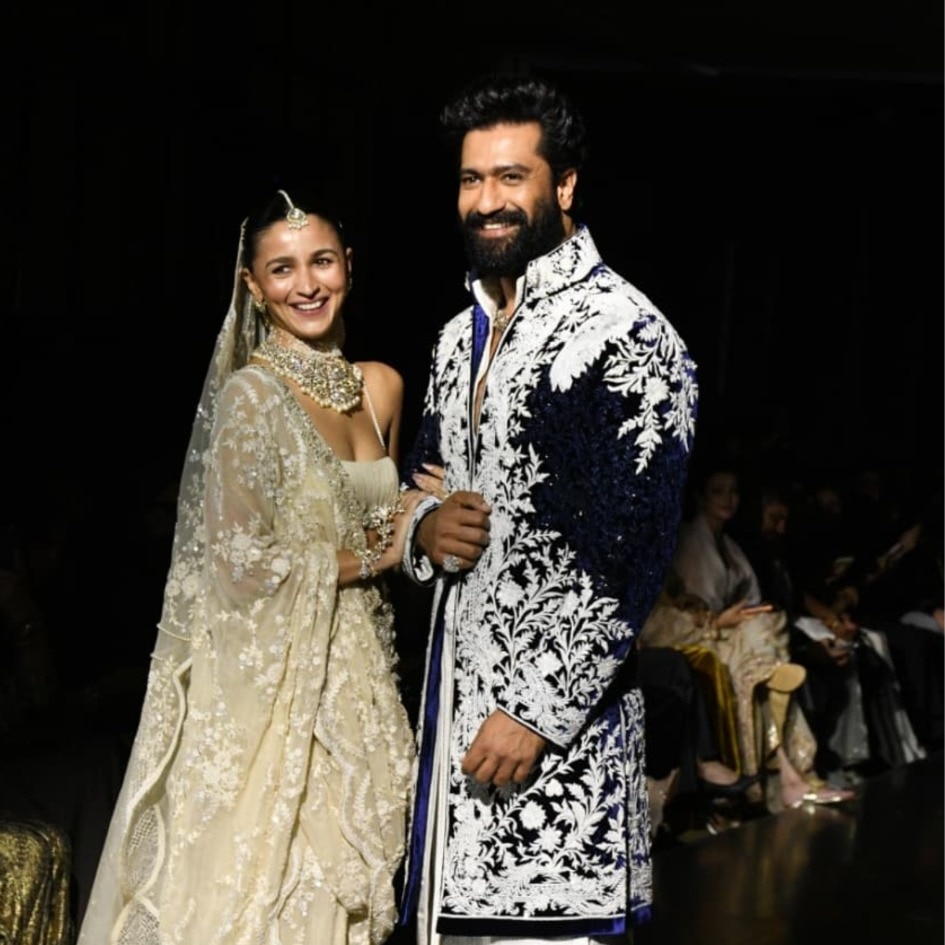 Vicky, Alia tease Love & War chemistry at Manish Malhotra's Mijwan fashion show
