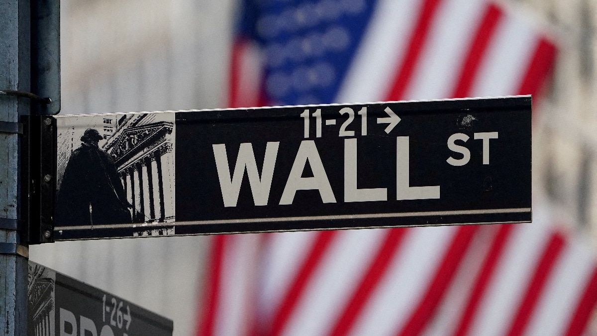 Nasdaq slides 1% as AI safety concerns, oil price surge hit markets
