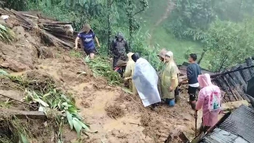 Sikkim's Rimbi hit by fresh mudslide amid heavy rain, key road blocked