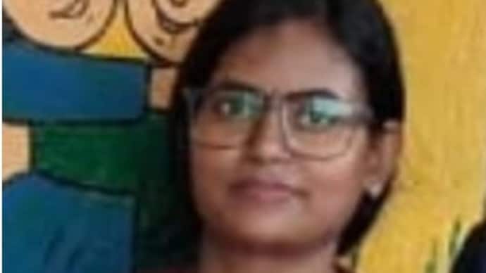 Woman supervisor found murdered in Jharkhand.