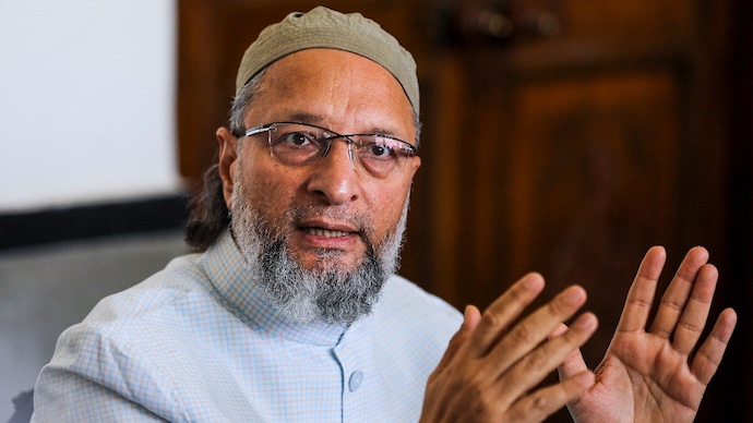 AIMIM chief Asaduddin Owaisi questioned Elon Musk's remarks on Indian government and Reliance chairman Mukesh Ambani. (Image: PTI) AIMIM chief Asaduddin Owaisi questioned Elon Musk's remarks on Indian government and Reliance chairman Mukesh Ambani. (Image: PTI)