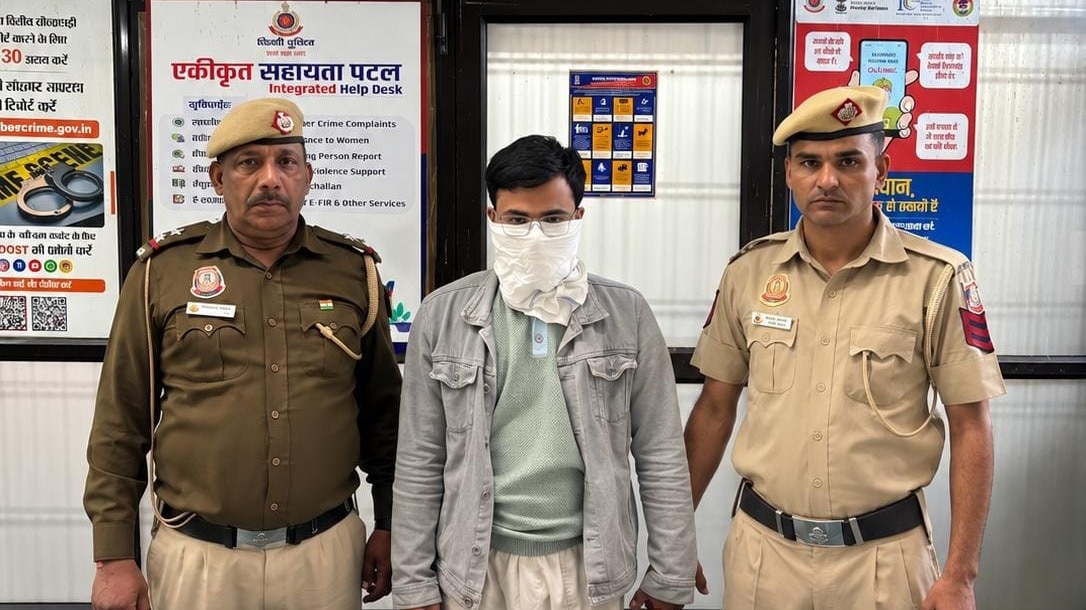 Two Arrested for Duping Jobseekers via Fake Russian Embassy Recruitment Site