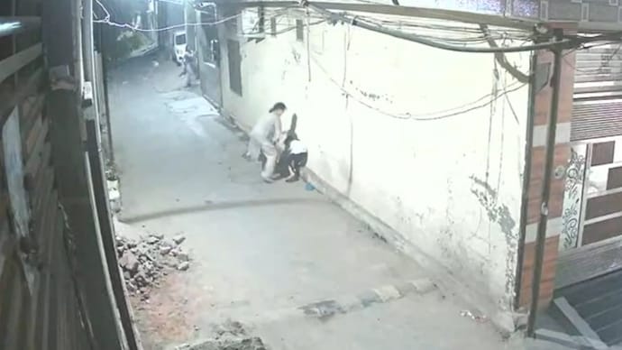 A woman in Amritsar was caught on CCTV brutally beating and dragging her neighbours’ 5-year-old daughter Amritsar woman