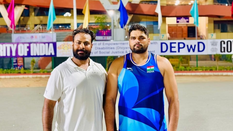 Devender strikes gold as India complete podium sweep in men's discus throw F44/64