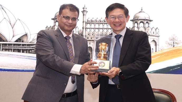 ED chief Rahul Navin hands over ARIN-AP's presidency to Singapore, which will lead the network in 2027. Asset recovery must end with money reaching victims, says ED chief Rahul Navin