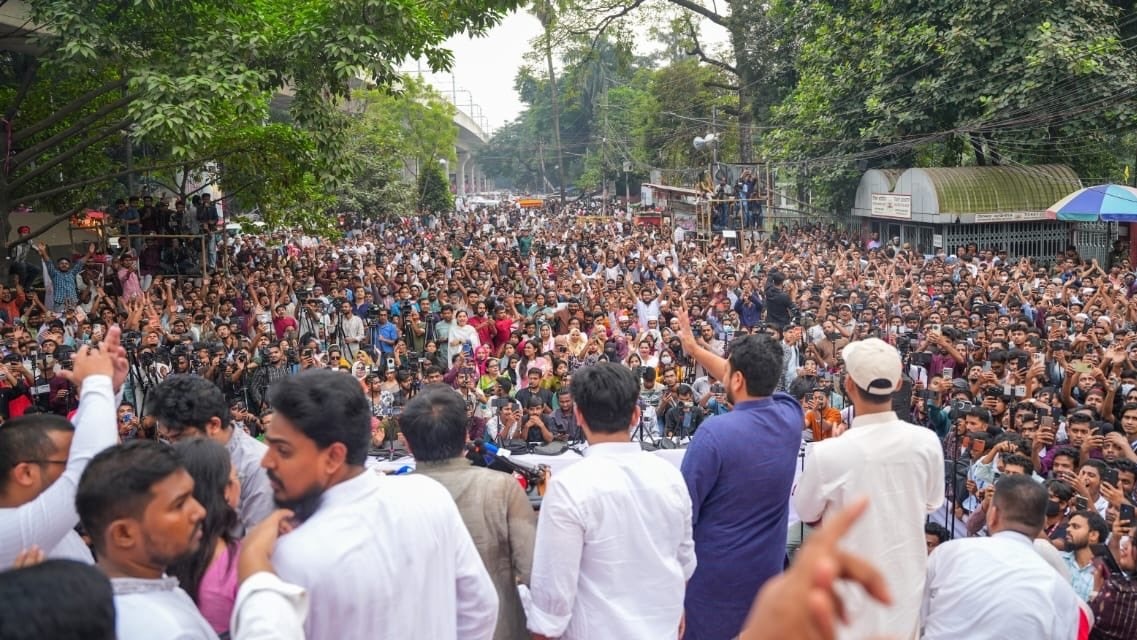 Dilli na Dhaka: Anti-India slogans return to Bangladesh's streets amid protests