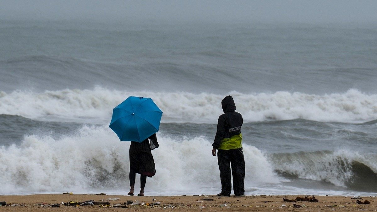 Cyclone Arnab Strengthens: Heavy Rain and Winds Expected in Several Cities