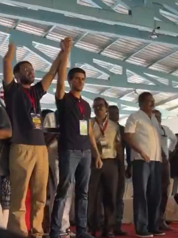 Gyanesh Kumar gaddi chodo: CJP's mega protest against CEC in Bengaluru, Dhruv Rathee, Prakash Raj present