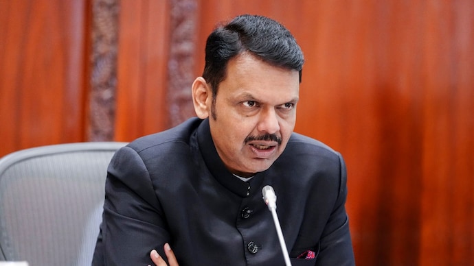 Referring to the Marathi encyclopaedia and dictionaries, Fadnavis said the language had a rich vocabulary/. (Credits: PTI) महाराष्ट्र के मुख्यमंत्री देवेंद्र फडणवीस ने राज्य के कई हिस्सों में फसल नुकसान के बीच सूखे की स्थिति पर समीक्षा बैठक की (Photo: PTI)