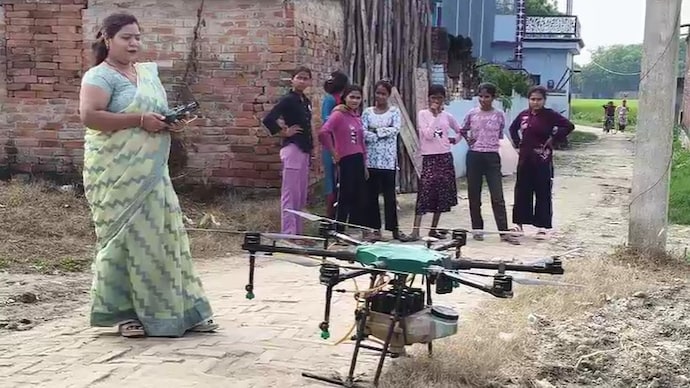Neetu Singh, who lives in Unch village in the Kashi Vidyapeeth block of Varanasi, is known as ‘Namo Drone Didi’. Drone Didi