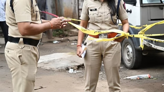 Jharkhand girl found dead during Durga Puja, police investigate suspected murder. (Photo: Representational ) किशोर और युवक की संदिग्ध मौत. (Photo: Representational )
