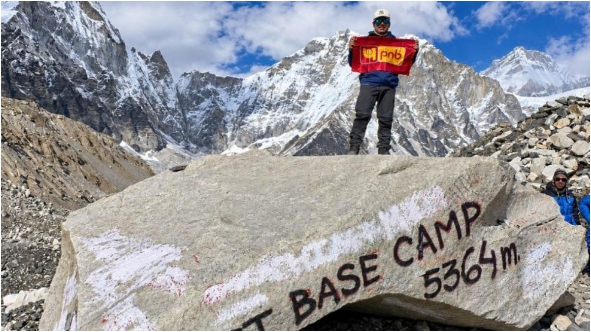 Deaf Since Age 7, Haryana Man Completes Everest Base Camp Trek