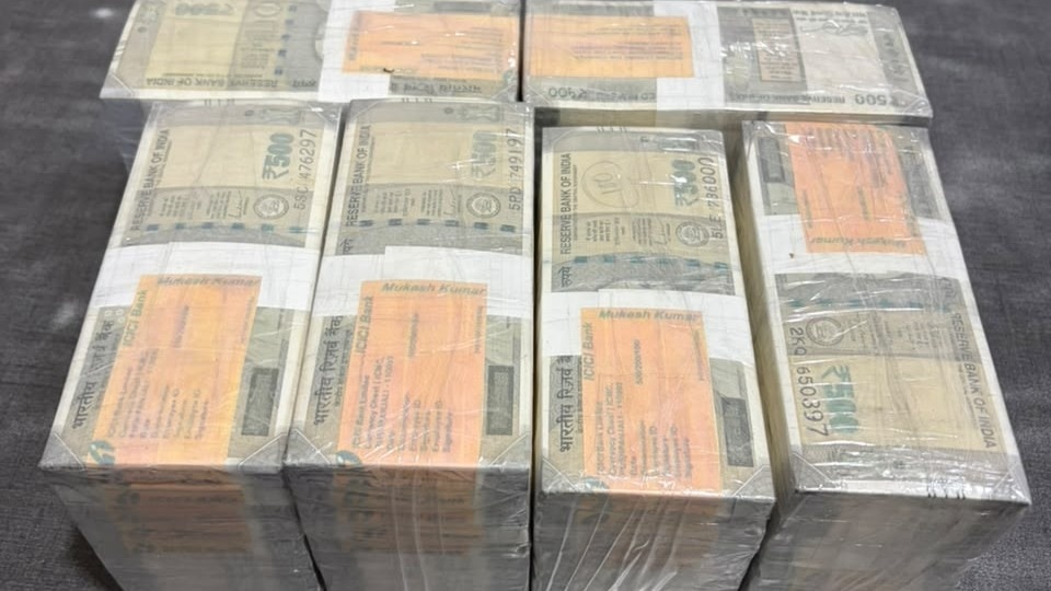 Kolkata Police bust fake currency racket, arrest 4 in Burrabazar, Howrah