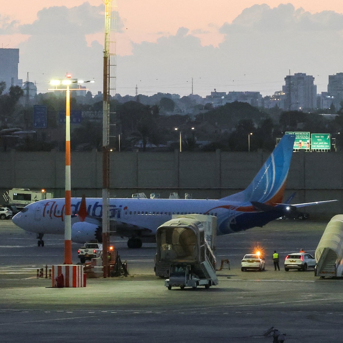 flydubai cockpit attack