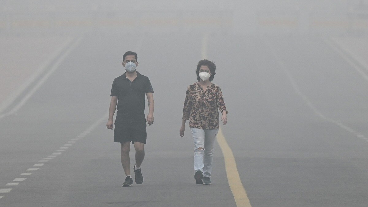 Delhi AQI slips to poor after 4 days of respite, crosses 300 at one station