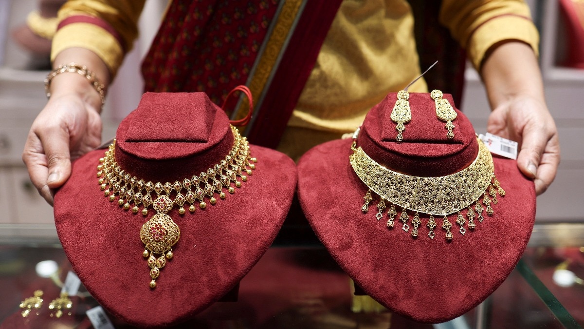 Gold, silver continue to tumble: Will festive buyers get a better deal this Diwali?