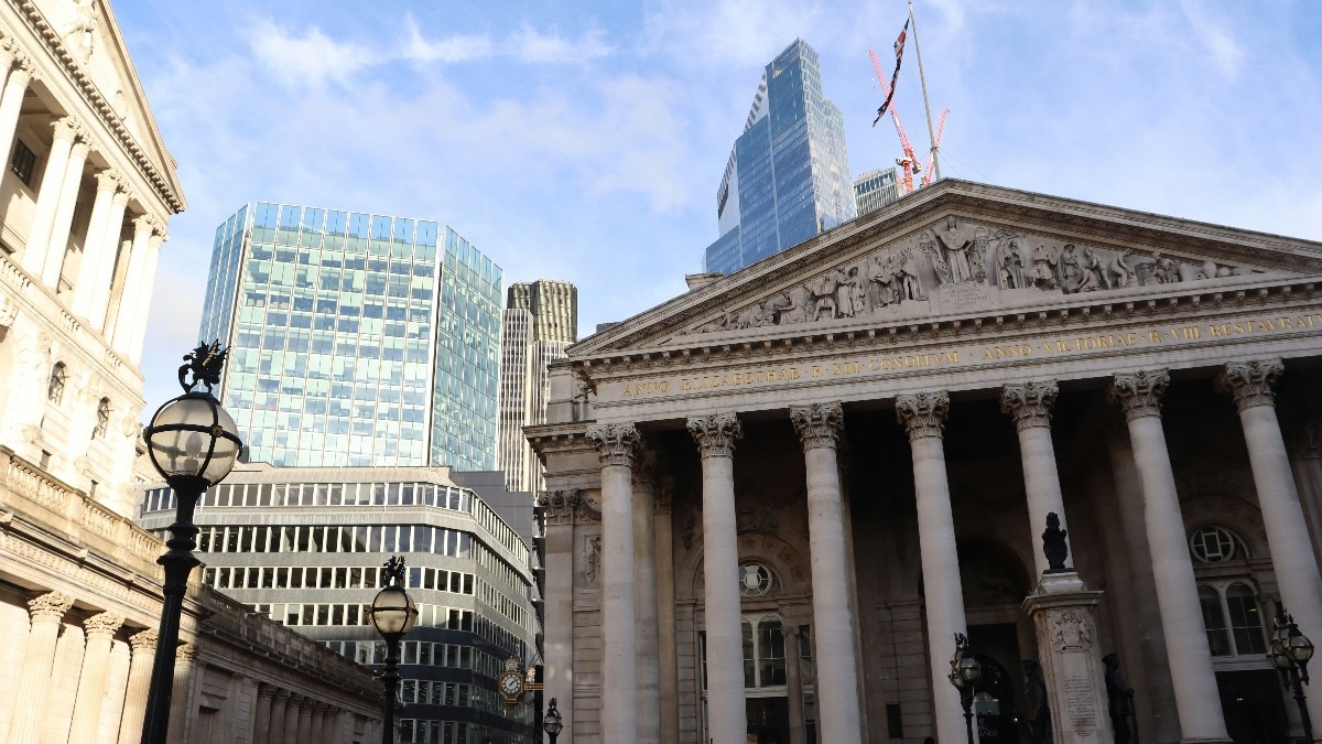 Wall Street's next problem isn't layoffs, AI may kill jobs that train future bankers